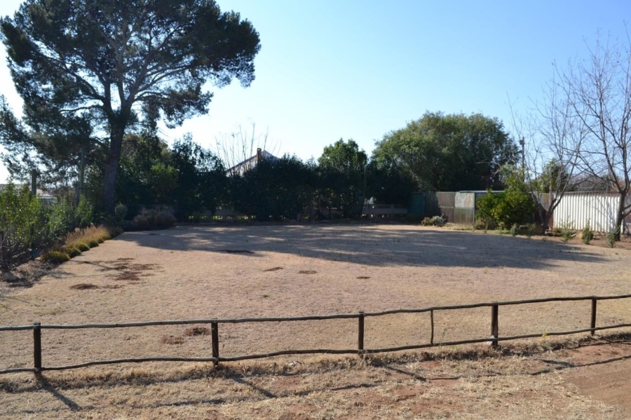 3 Bedroom Property for Sale in Theunissen Free State